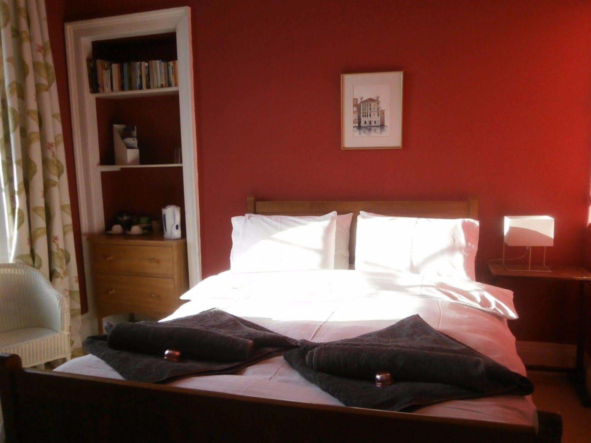 Winter Cherry Bed & Breakfast Edinburgh Exterior photo